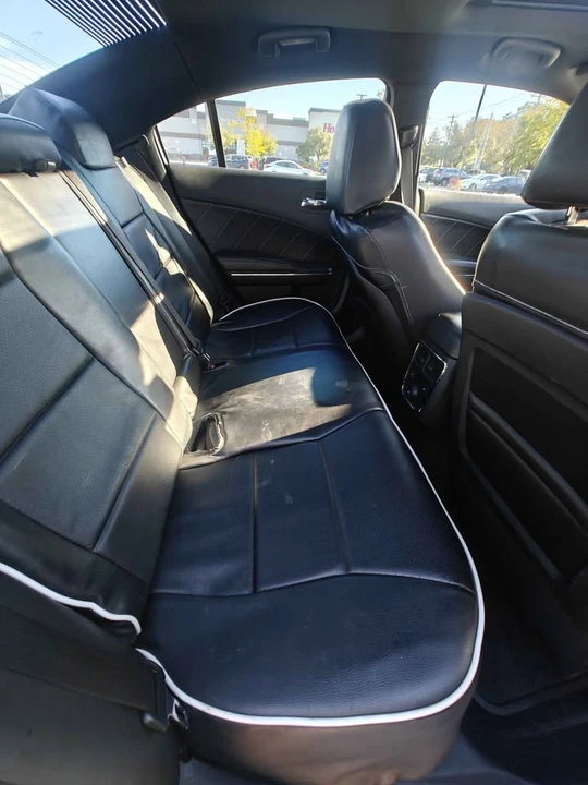 2014 Dodge Charger 7th Gen - Image 6 of 10