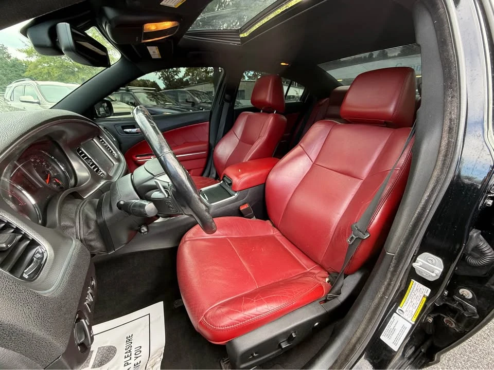 2014 Dodge Charger 7th Gen - Image 10 of 20