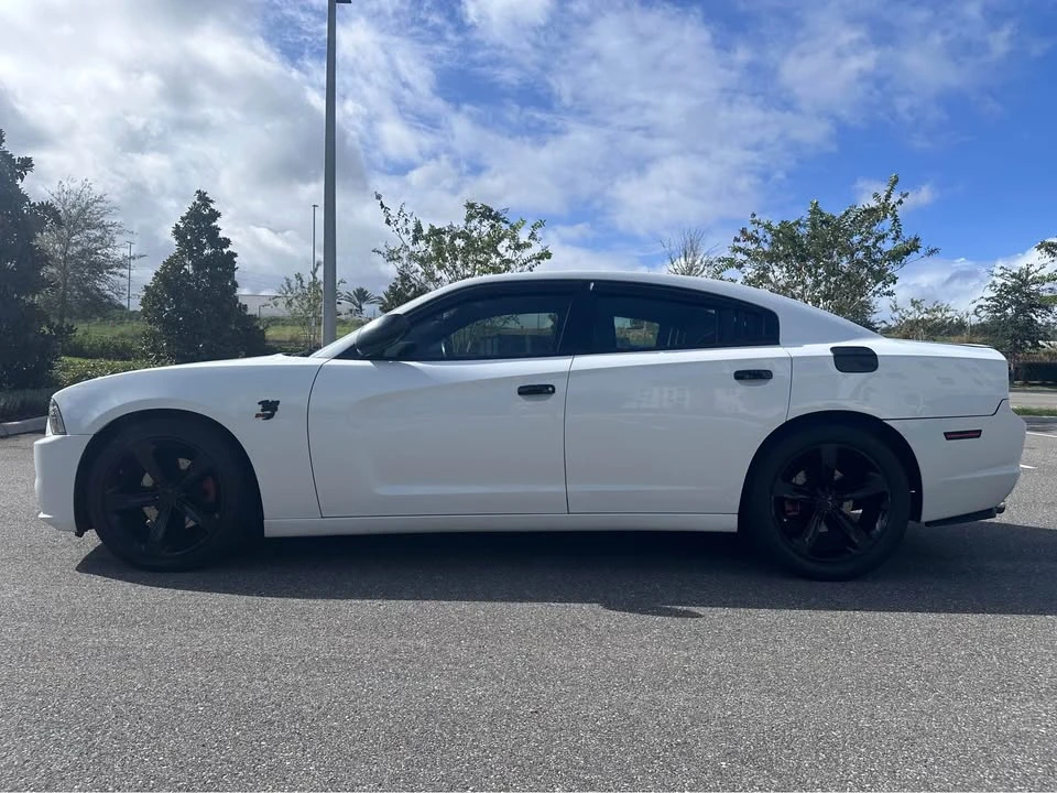 2014 Dodge Charger 7th Gen - Image 6 of 19