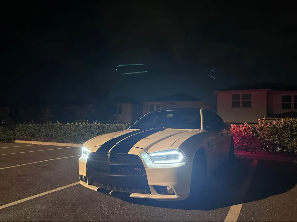 2014 Dodge Charger 7th Gen - Image 17 of 19