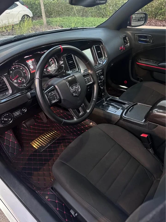2014 Dodge Charger 7th Gen - Image 10 of 19