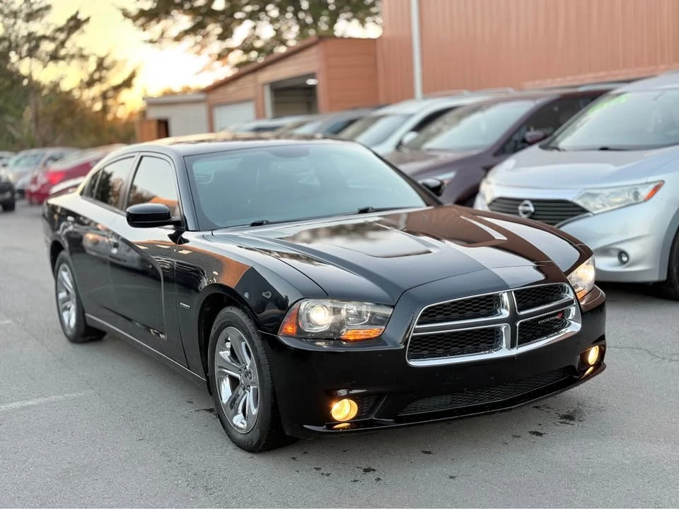 2014 Dodge Charger 7th Gen - Image 2 of 16