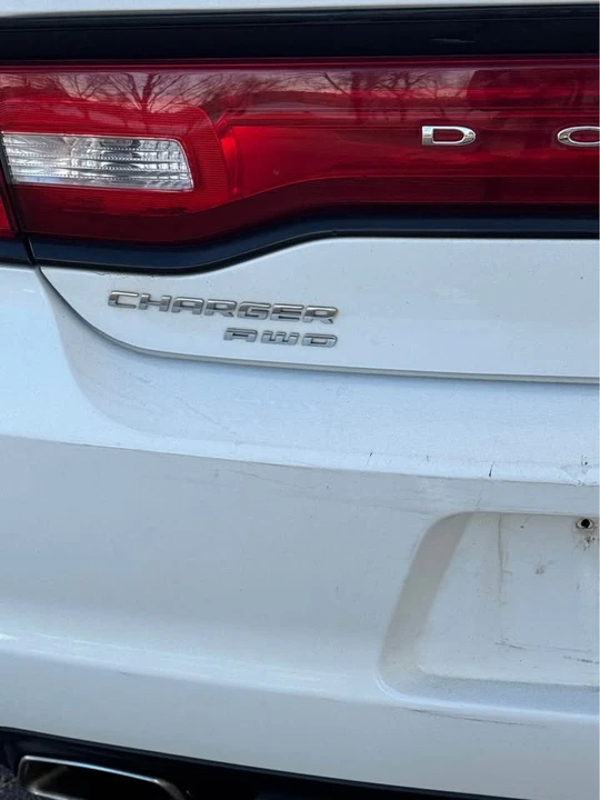 2014 Dodge Charger 7th Gen - Image 5 of 14