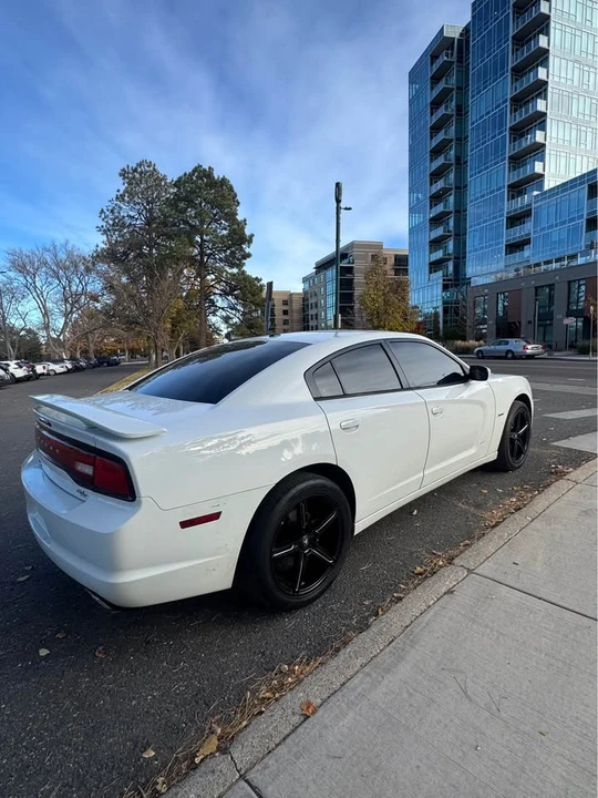 2014 Dodge Charger 7th Gen - Image 3 of 14