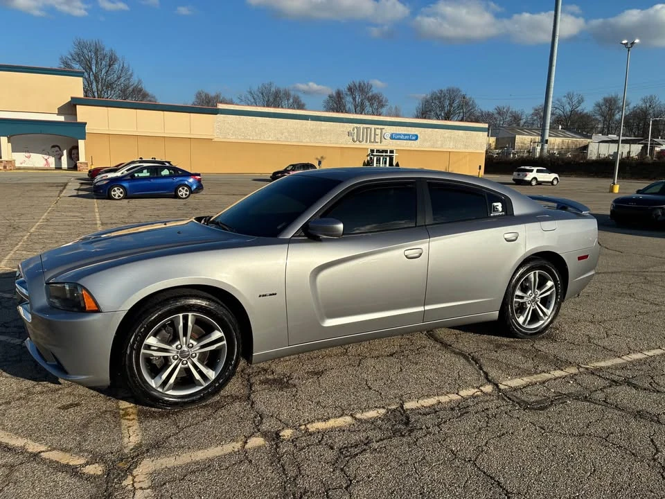 2014 Dodge Charger 7th Gen - Image 2 of 13