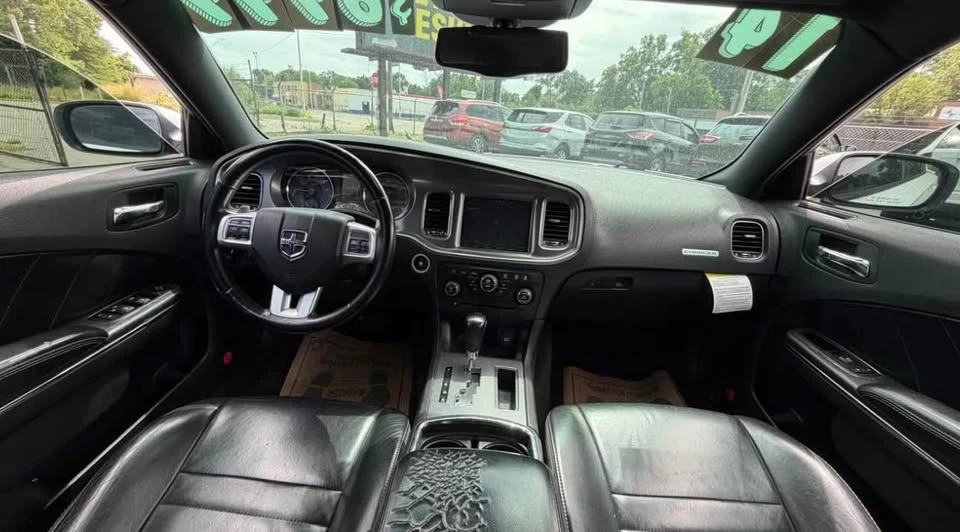 2014 Dodge Charger 7th Gen - Image 7 of 10