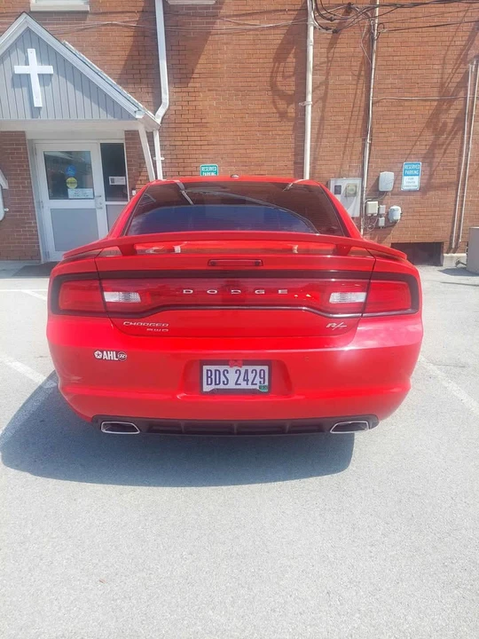 2014 Dodge Charger 7th Gen - Image 3 of 19