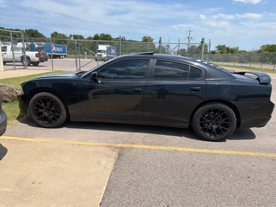 2014 Dodge Charger 7th Gen - Image 3 of 8