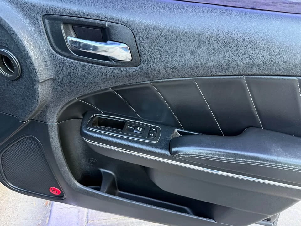 2014 Dodge Charger 7th Gen - Image 14 of 17