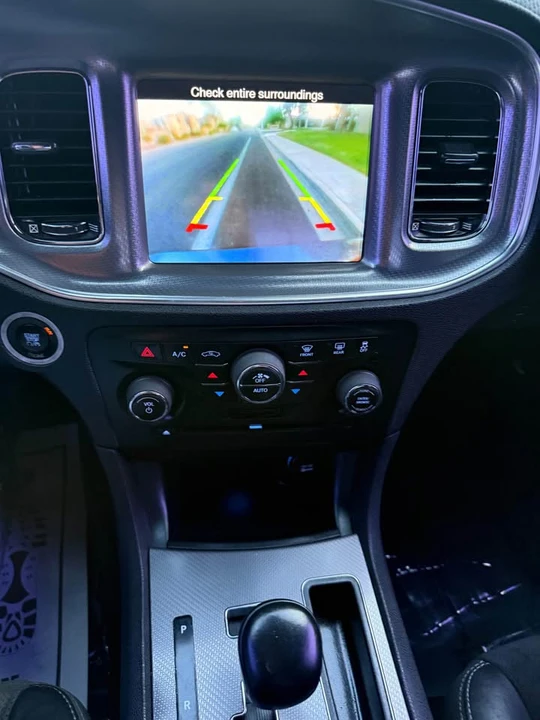 2014 Dodge Charger 7th Gen - Image 16 of 17