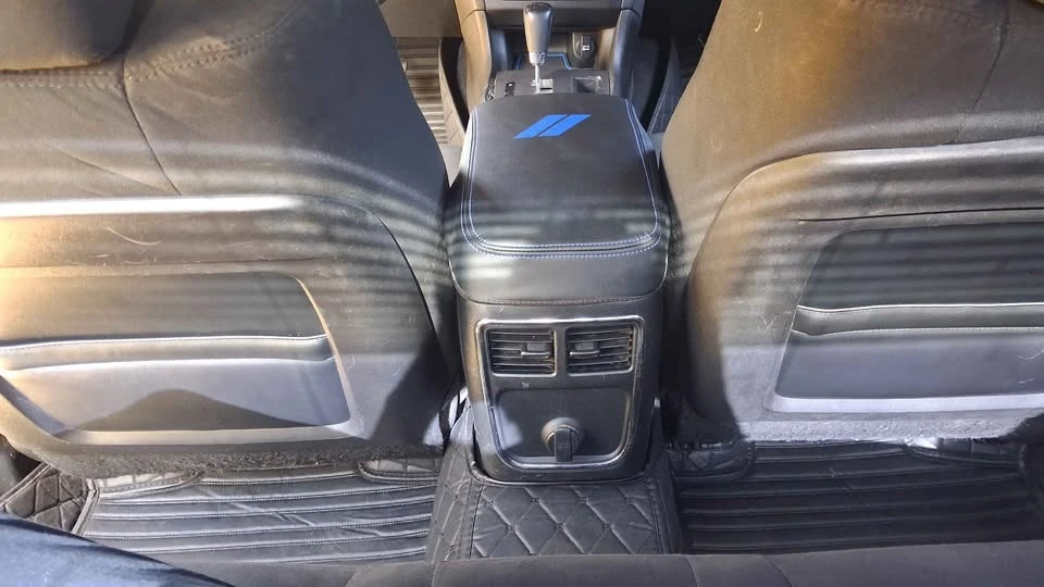 2014 Dodge Charger 7th Gen - Image 13 of 17