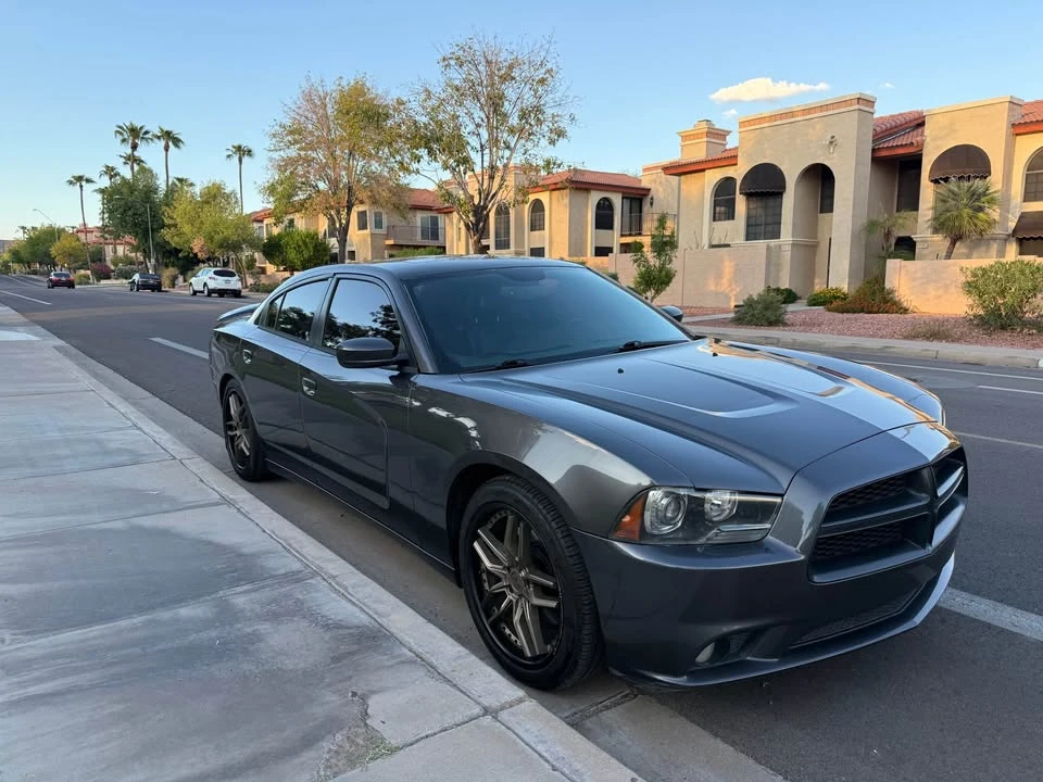 2014 Dodge Charger 7th Gen - Image 2 of 17