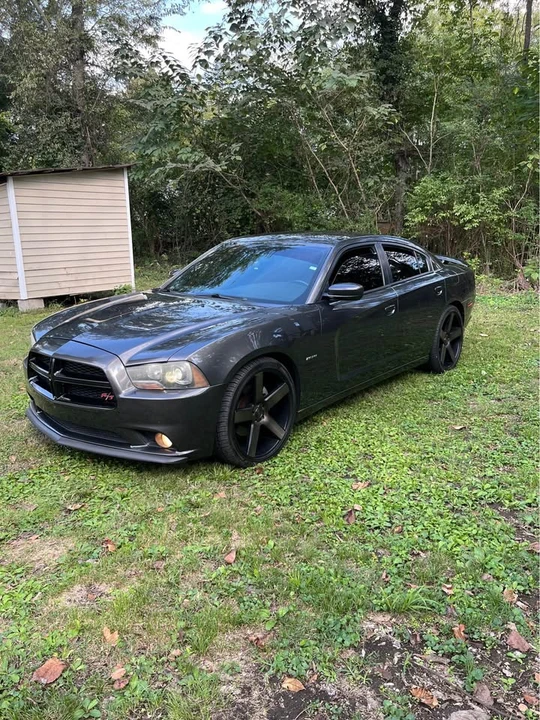 2014 Dodge Charger 7th Gen - Image 2 of 8