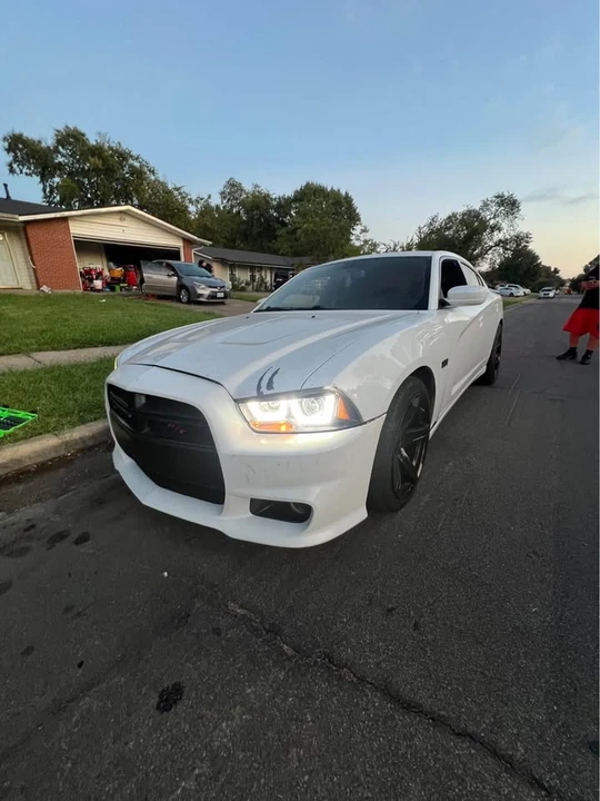 2014 Dodge Charger 7th Gen - Image 3 of 12