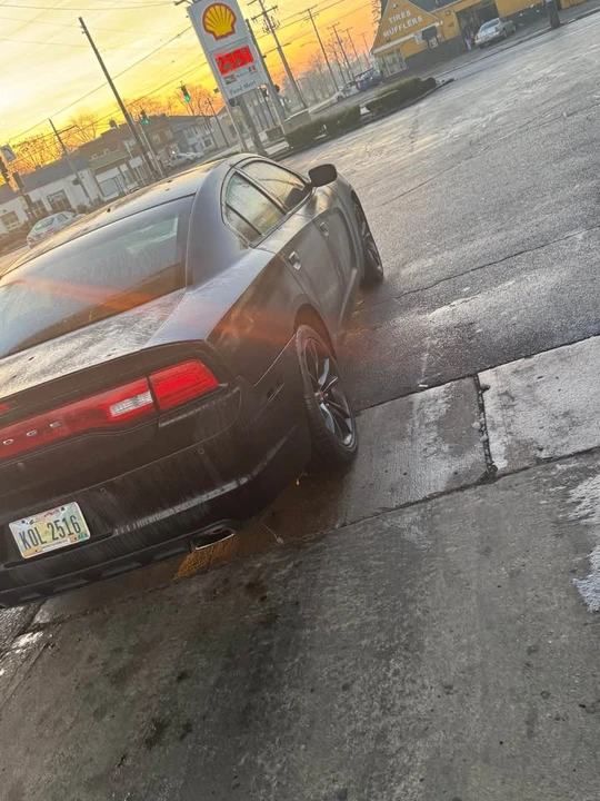2014 Dodge Charger 7th Gen - Image 3 of 8