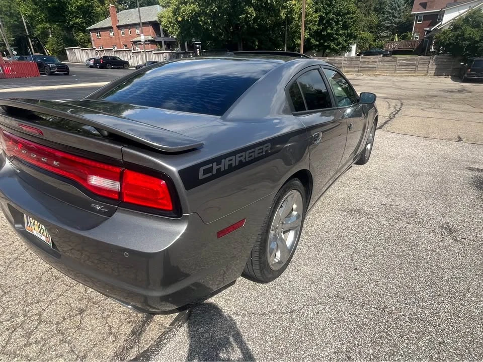 2014 Dodge Charger 7th Gen - Image 2 of 9