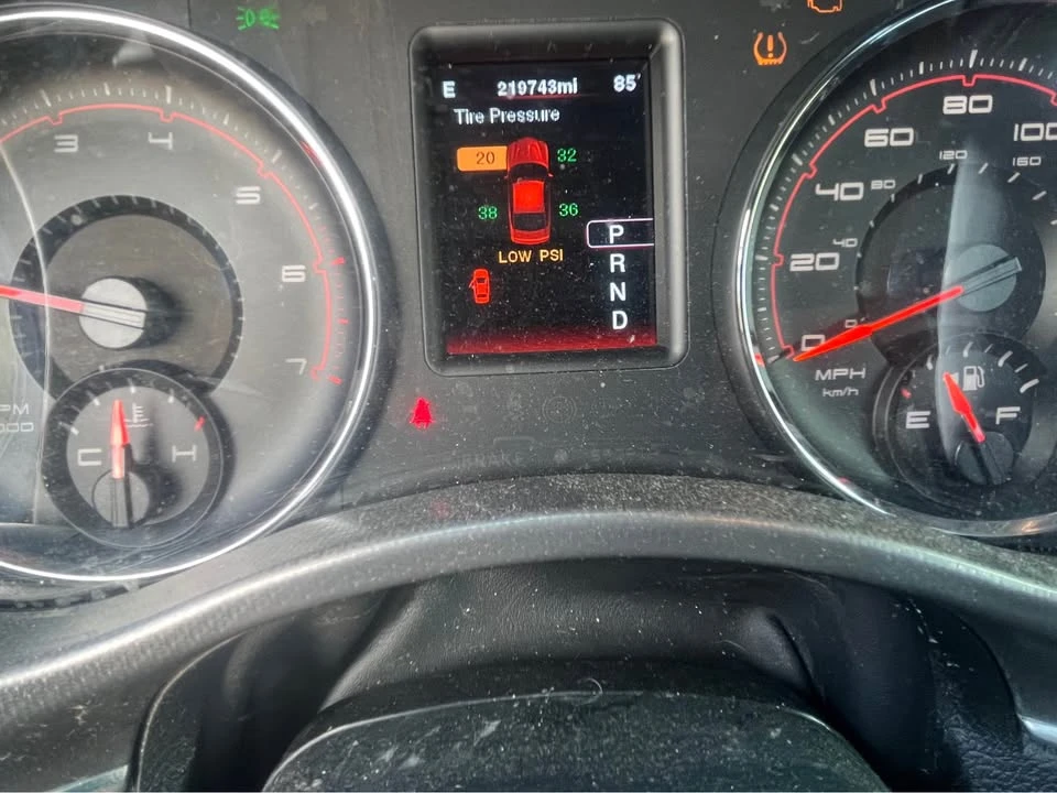 2014 Dodge Charger 7th Gen - Image 8 of 9