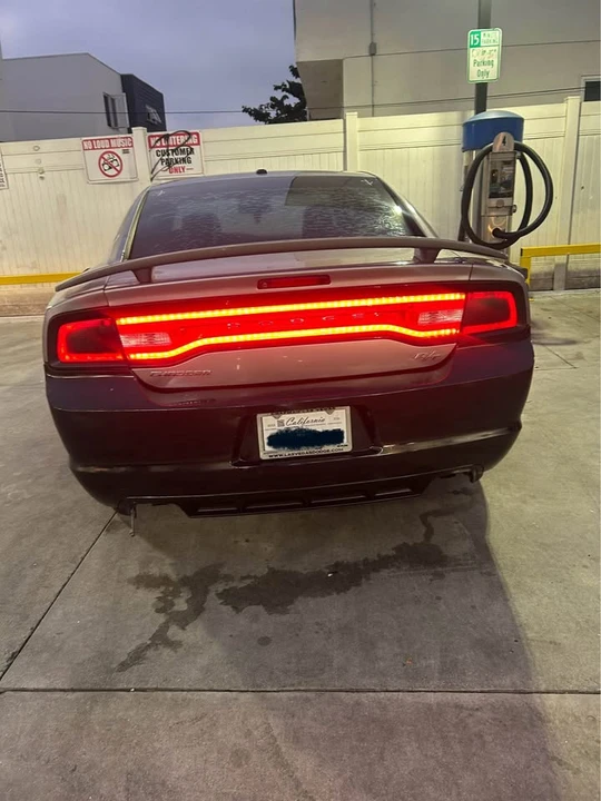 2014 Dodge Charger 7th Gen - Image 2 of 3