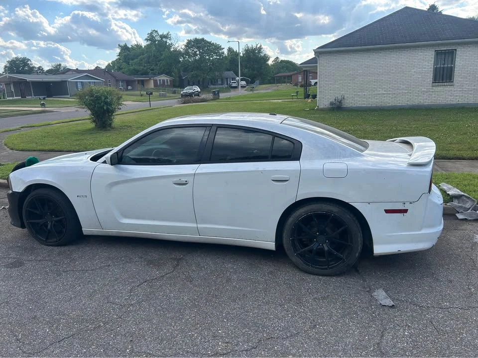 2014 Dodge Charger 7th Gen - Image 2 of 6