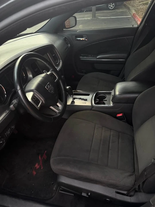 2014 Dodge Charger 7th Gen - Image 2 of 10
