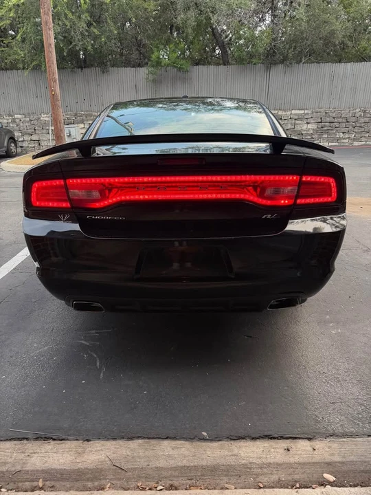 2014 Dodge Charger 7th Gen - Image 4 of 10
