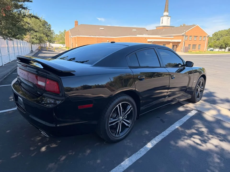 2014 Dodge Charger 7th Gen - Image 6 of 13