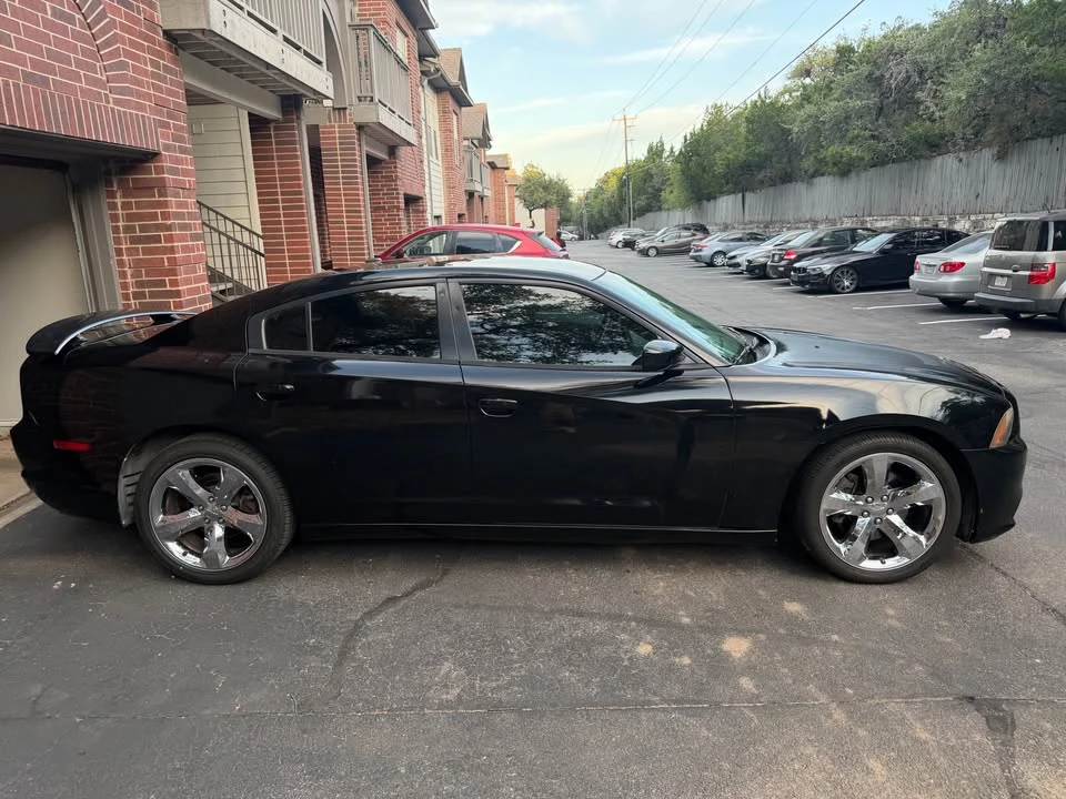 2014 Dodge Charger 7th Gen - Image 8 of 10