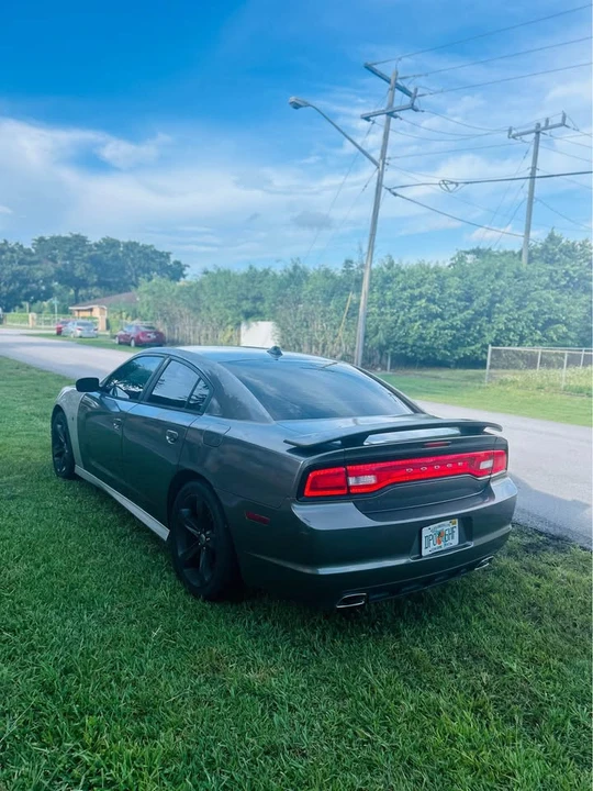 2014 Dodge Charger SRT & 392 7th Gen - Image 2 of 5