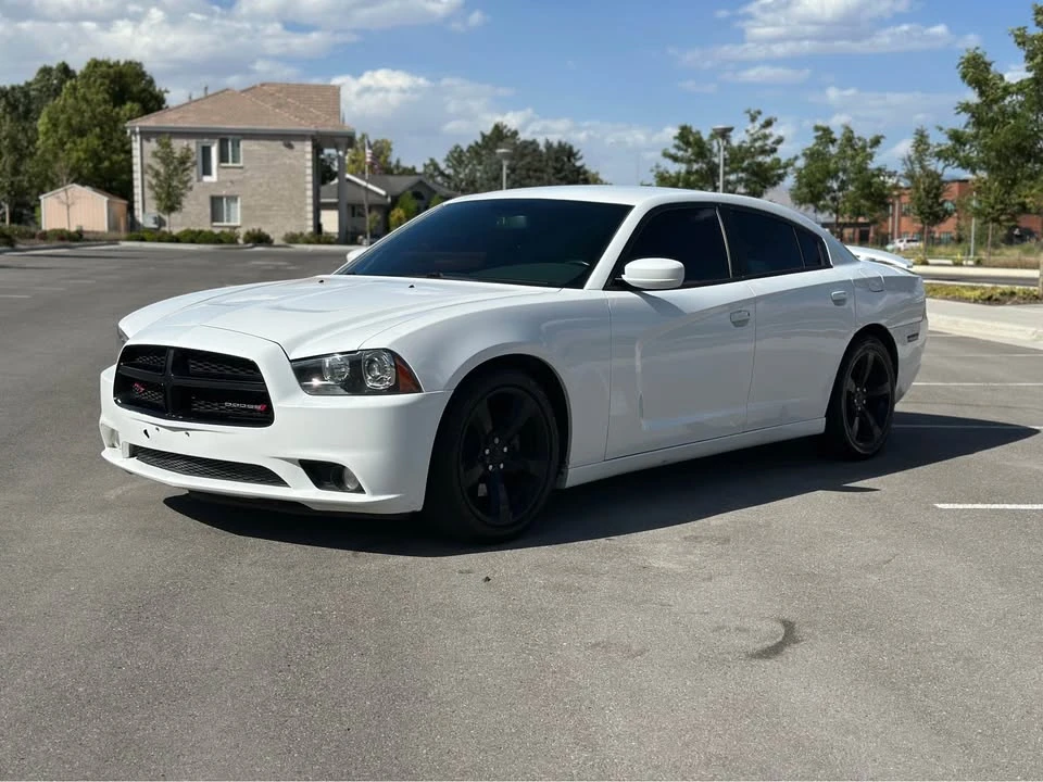 2014 Dodge Charger 7th Gen - Image 4 of 18
