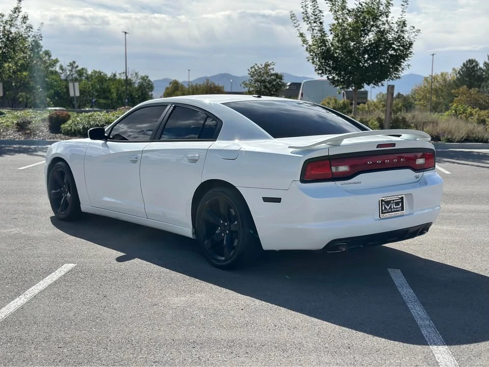 2014 Dodge Charger 7th Gen - Image 3 of 18
