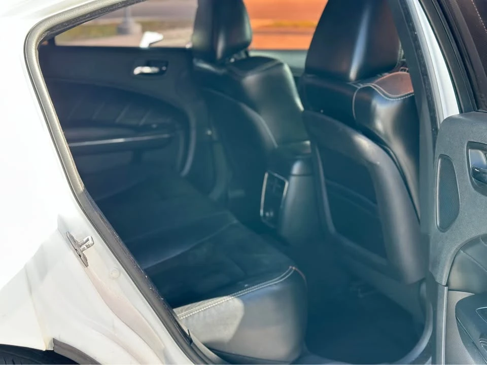 2014 Dodge Charger 7th Gen - Image 11 of 18