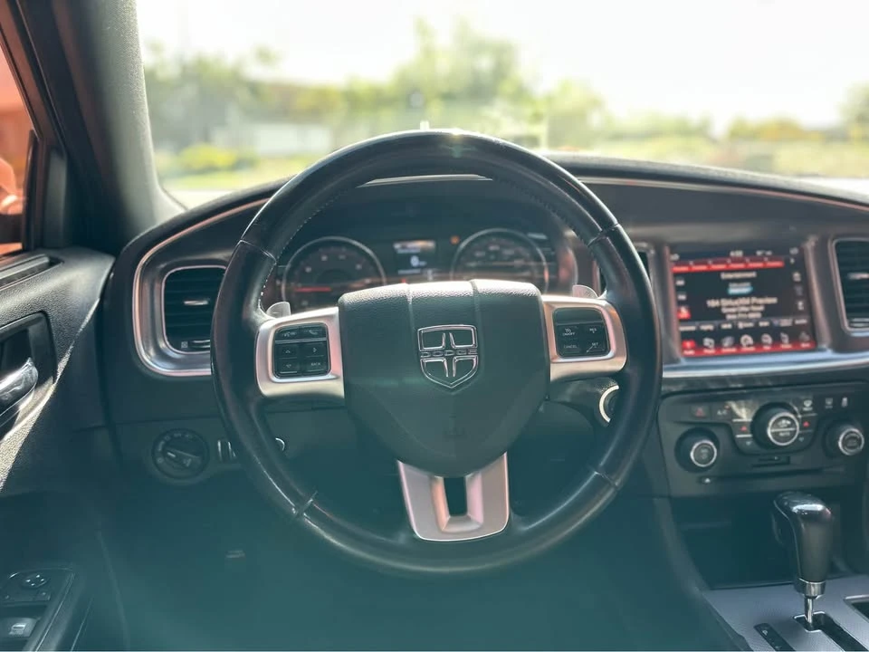 2014 Dodge Charger 7th Gen - Image 15 of 18