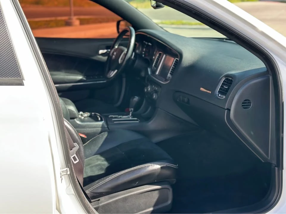2014 Dodge Charger 7th Gen - Image 9 of 18