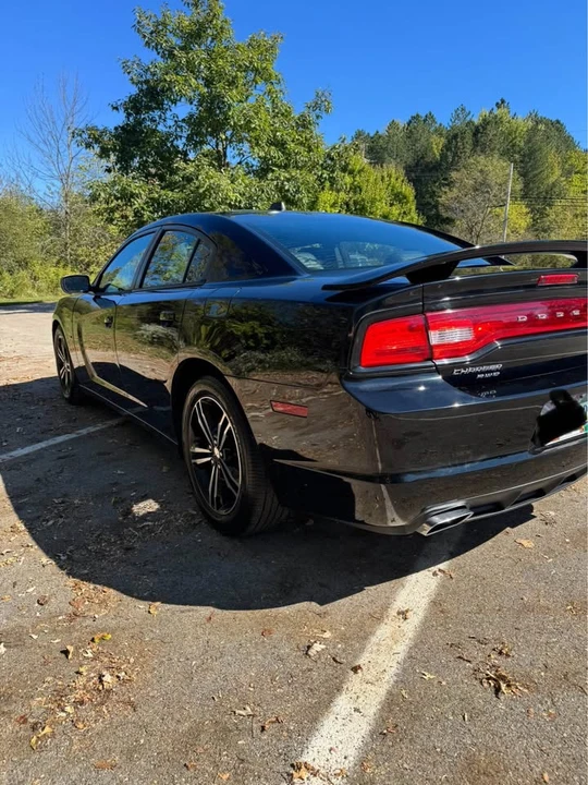 2014 Dodge Charger 7th Gen - Image 5 of 19