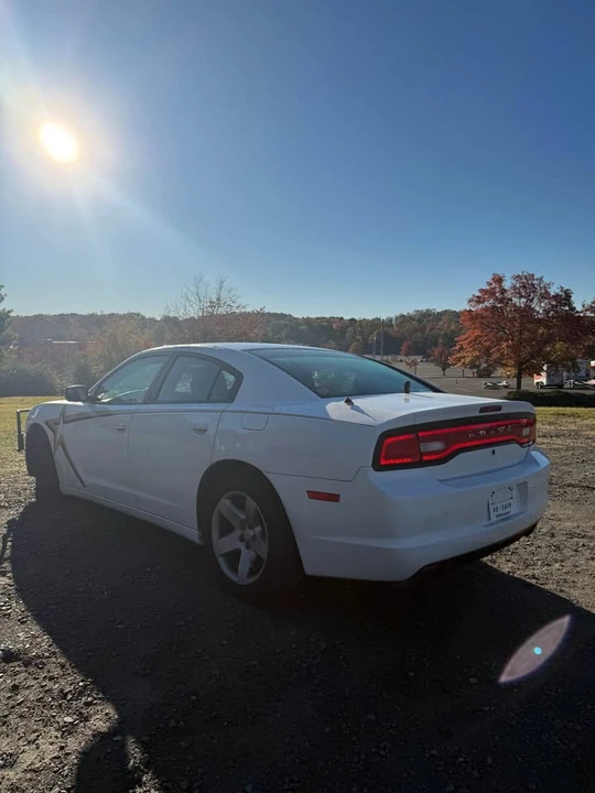 2014 Dodge Charger 7th Gen - Image 3 of 13