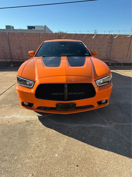 2014 Dodge Charger 7th Gen - Image 2 of 11