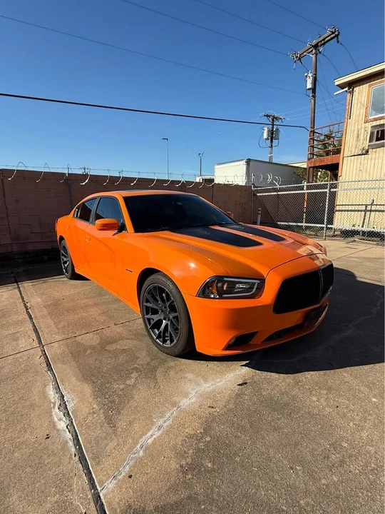 2014 Dodge Charger 7th Gen - Image 3 of 11