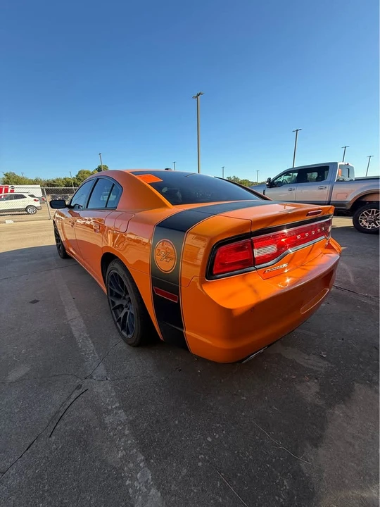 2014 Dodge Charger 7th Gen - Image 8 of 11