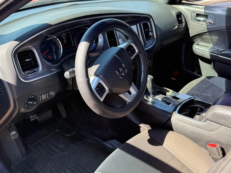 2014 Dodge Charger 7th Gen - Image 7 of 9