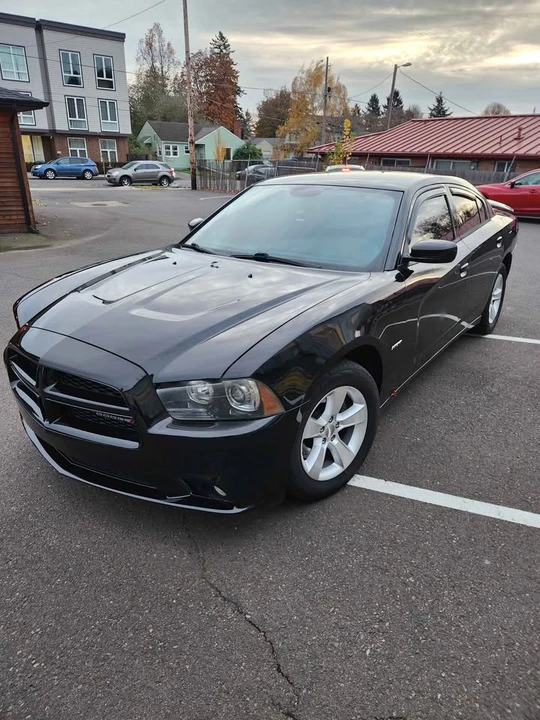 2014 Dodge Charger 7th Gen - Image 4 of 15