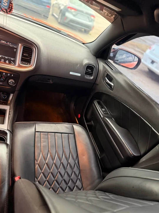 2014 Dodge Charger 7th Gen - Image 14 of 19