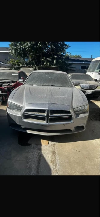 2014 Dodge Charger 7th Gen - Image 2 of 3