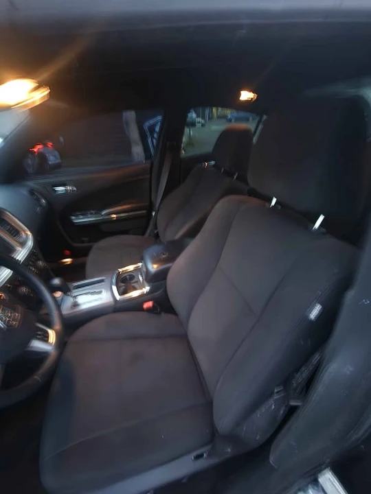 2014 Dodge Charger 7th Gen - Image 13 of 15