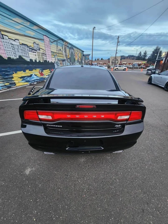2014 Dodge Charger 7th Gen - Image 8 of 14
