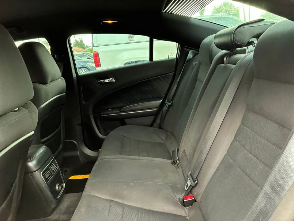 2014 Dodge Charger 7th Gen - Image 5 of 10