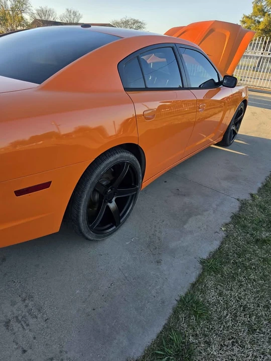 2014 Dodge Charger 7th Gen - Image 2 of 9