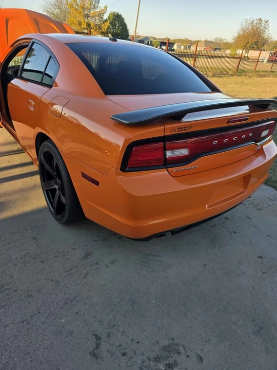 2014 Dodge Charger 7th Gen - Image 4 of 9