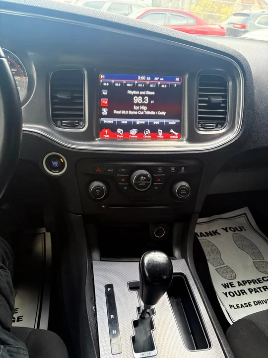 2014 Dodge Charger 7th Gen - Image 13 of 16