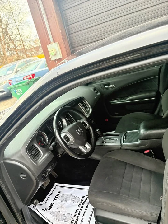 2014 Dodge Charger 7th Gen - Image 5 of 16