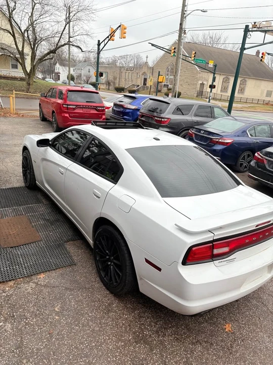 2014 Dodge Charger 7th Gen - Image 5 of 19